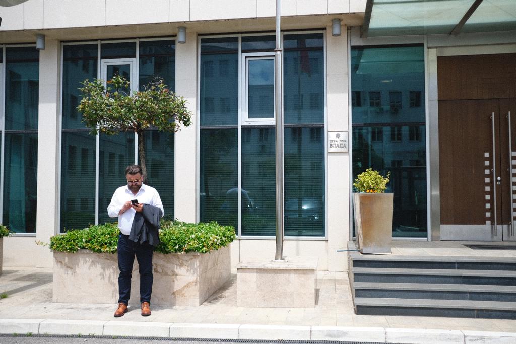 JARAK ISPRED VLADE CG